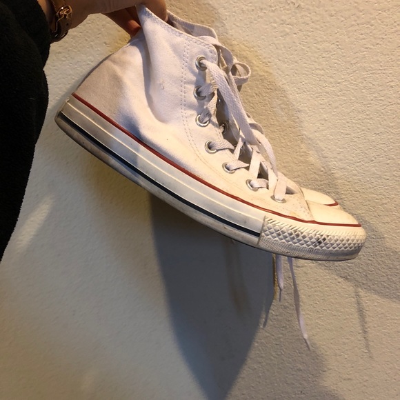 WHITE HIGH TOP CONVERSE - Picture 2 of 7